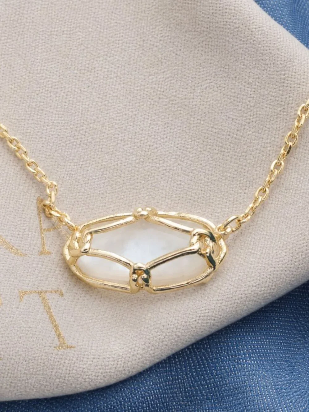 Kendra Scott Gold Ivory Mother Pearl Elisa Lattice Frame Necklace